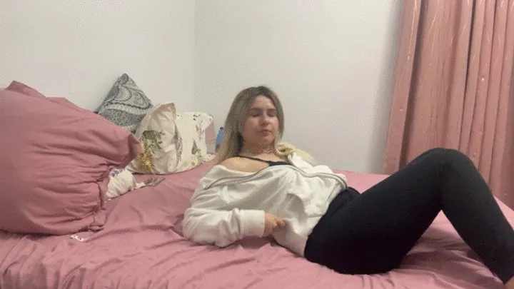 Nipsandstrips - Exercise with me while farting iin sweatshirt'