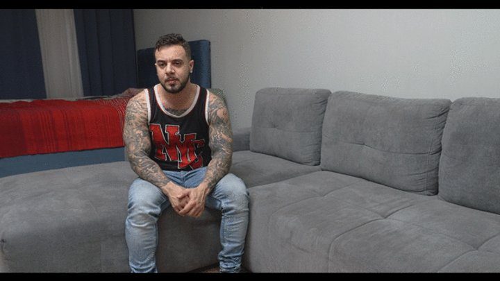 Redplumrimming - face sitting