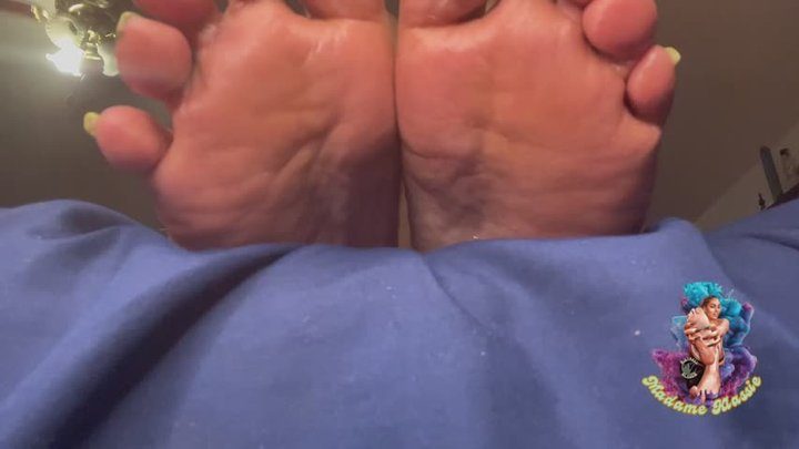 Klassie Kingdom - Myss Klassie Day 2 Firework Feet Candy (original audio)