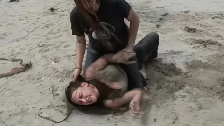 Ladyfist Clips Store - LF058 - Beach Bitch - Jenna Blaze vs Mayden - 960WMV Beachside Catfight