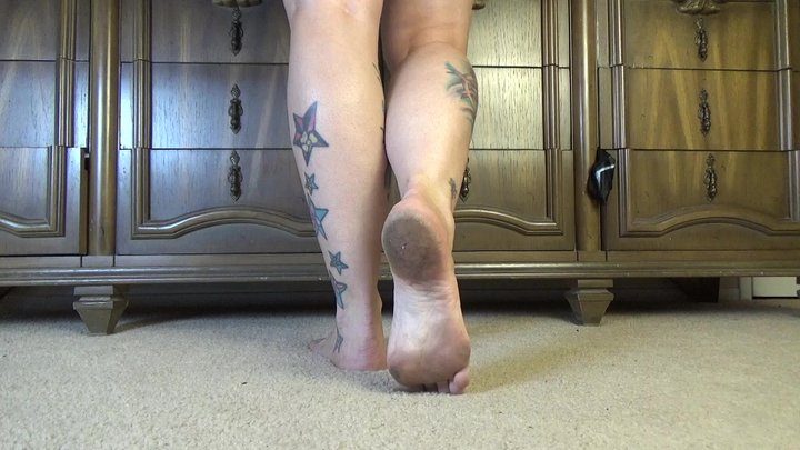 Sarah's Xxx Secrets - Naturally Dirty Feet
