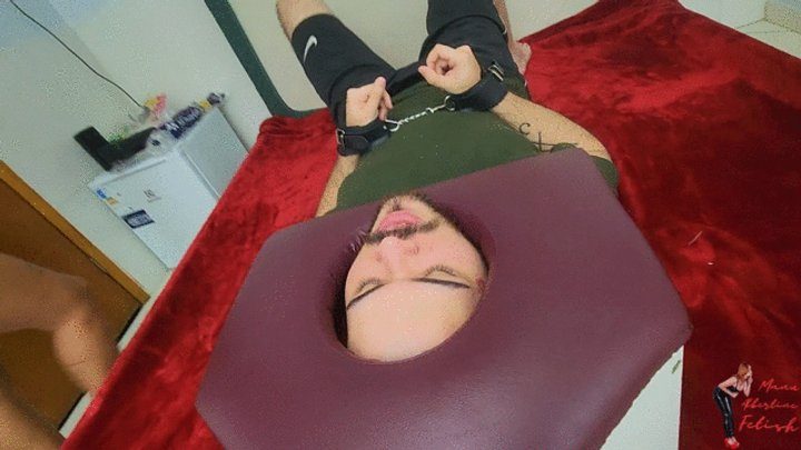 Manu Albertine Face Sitting - Face sitting in box, by Anita Perversa and Slave Rebbit FULL HD