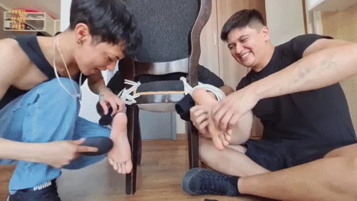 Teenmalefeet - Tickling Bundle 5 Models 5 Videos