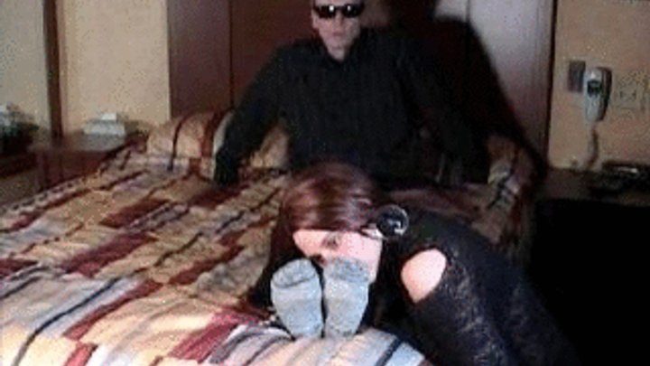 My Masters Feet - Foot Pleasure with Vicky, part 1 (avi)