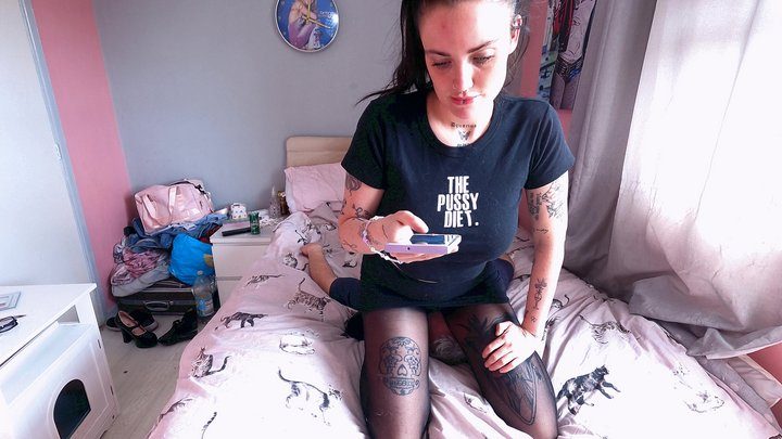 Amy Squirrel - Jennifer Face Sitting In Tights 2