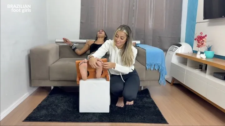 Brazilian Foot Girls - Today's choice is laughter and delicious tickling to watch! - the Neighbor and Vera - Brazilian Foot Girls (MP4-HD 1080p)