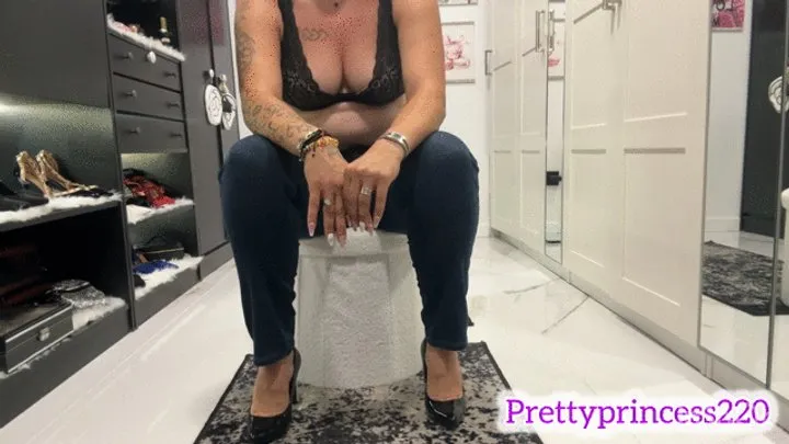 Prettyprincess - farting while sitting in heels and jeans