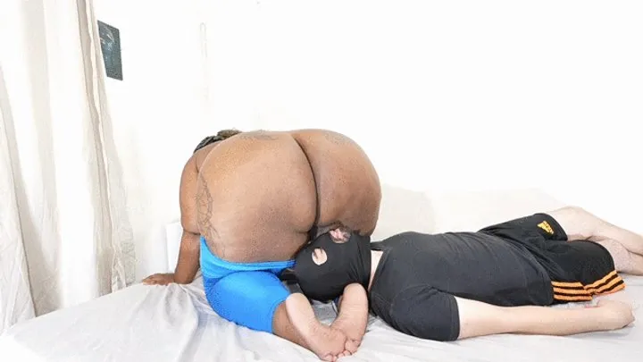 Queen Anita P - Thammy BBW Letting Gym Farts on Slave Alan's Face - Part 3