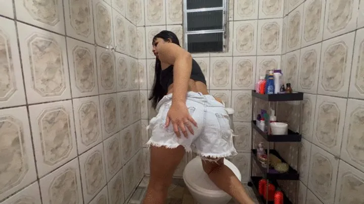 Goddess Scarlet White - AMATEUR BRUNETTE EXPLOSIONS INTO THE TOILET part 2 BY MORGANA CAM BY MORGANA