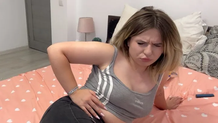 Nipsandstrips - Big ass latina doing some stinky loud FARTSS