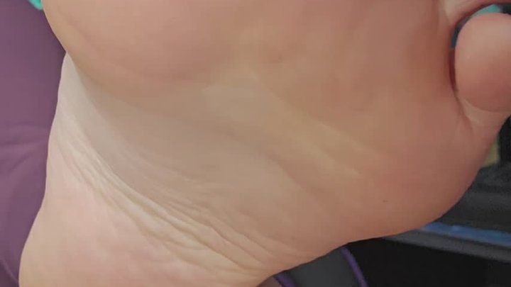 Gamertoeskz - Sensual tease with JOI ending
