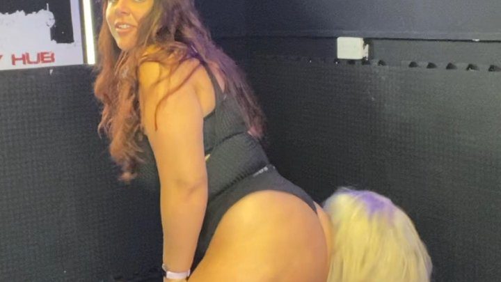 Power Girls Pro Wrestling - Blonde swallowed by ass