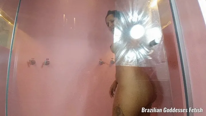 Brazilian Goddesses Fetish - Taking a Bath and Letting Out Long Farts – by Anita Perverse – Part 2