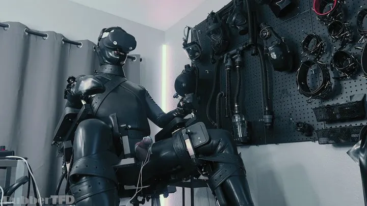 Rubbertfd - VR & ELECTRO [Gay Leather, Latex, Fetish]