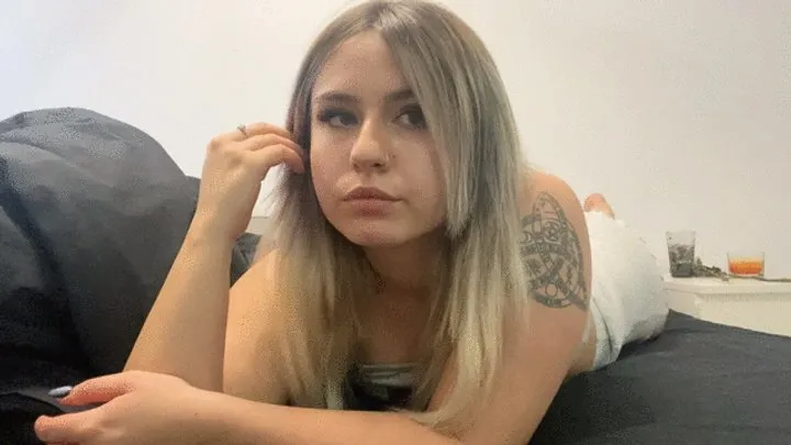 Nipsandstrips - Farting in my new pijamass
