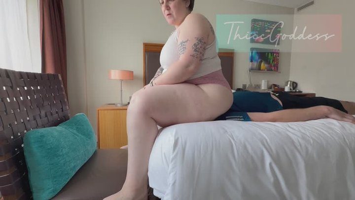 Thicccgoddess - Full Weight Face & Chest Sitting with Cruel Buttdrops