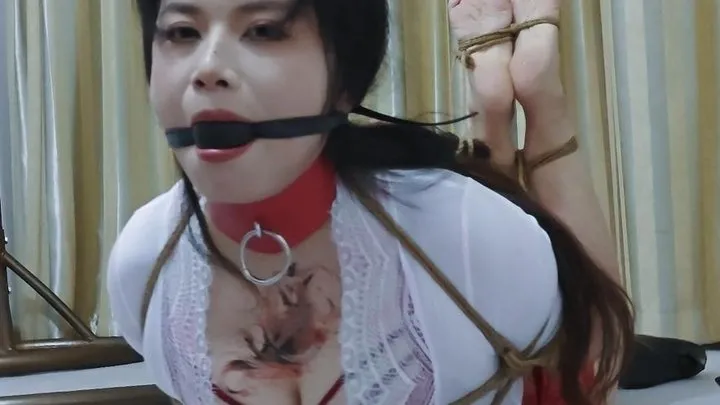 Bingyue - Chinese Girls Play with Rope Art