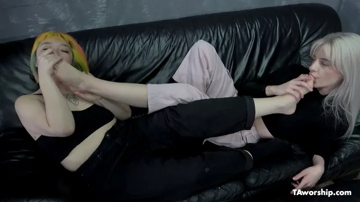 Ta Worship - Lux Gray has a secret fascination with feet wmv