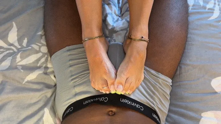 Ilovehernailss - @Mysplendidfeet green french pedi footjob (Overhead angle)