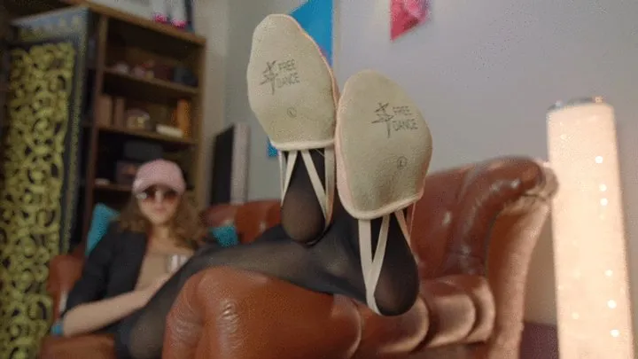 Hd Polish Mistress - Stella In Special Clip For Foot Fetishist - Half Ballet Shoes And Dark Pantyhose - Full