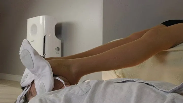 Hd Polish Mistress - Smell Amazing Legs Of Stella In White Gymnastic Slippers - Part 1 - 4K
