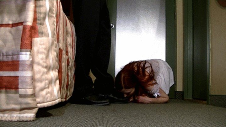 My Masters Feet - Katrina in slavery, part 1 (mp4)