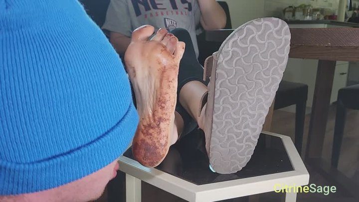 Citrinesage - I was out in the backyard and saw a nice wet muddy patch, I thought this would be perfect to coat my feet in and make my slave lick them clean