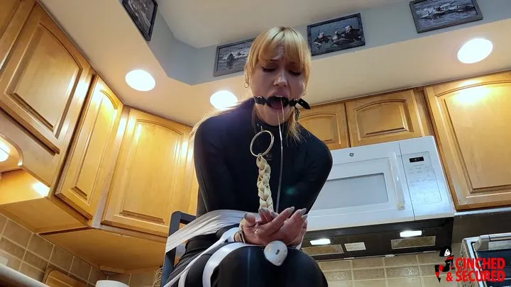 Cinched And Secured - Cara Day - Drooler's Delight (WMV Format)