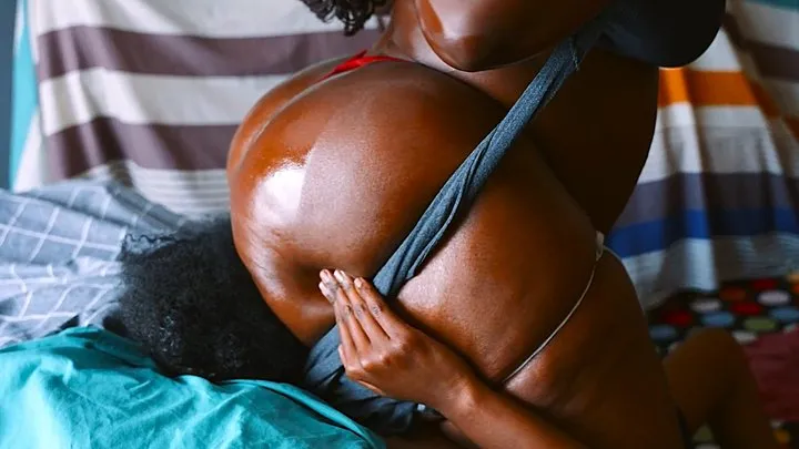 Thick Sistass - Nasty wet fart stinkface till Mali quits