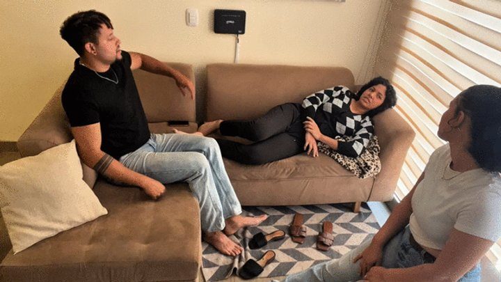 Latinvibes - Cinilcuu, Flakax and Jak have fun with their feet!