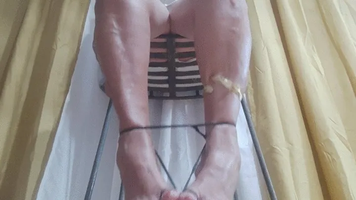Goddess Foot Fetish - Tickling Angelin's mature feet (Cc)