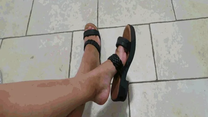 Bonnie And Clyde - My lovely flip flops AVI