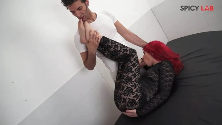 Spicylab - Hands, mouth and feet fucked, the hot Valentina Palermo and Alabor in a deep fetish