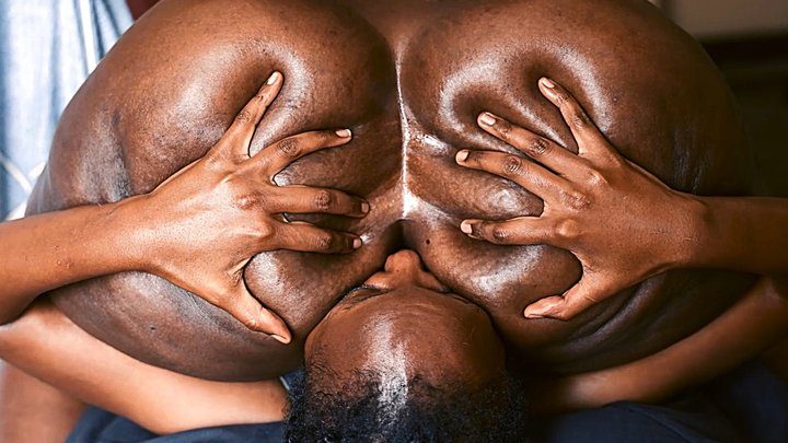 Thick Sistass - Suffering under Tizzy's fat ass