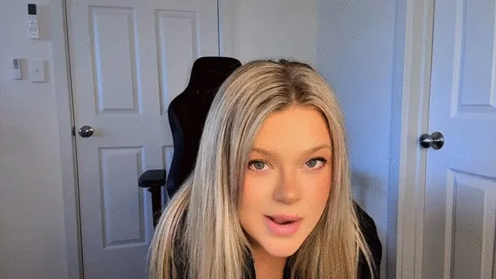 The Fart World - Riley Interrogates You With Her Farts!