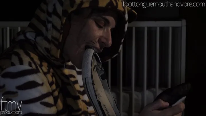 Foot Tongue Mouth And Vore - Tiger Trouble 3: Schoolgirl Home Alone