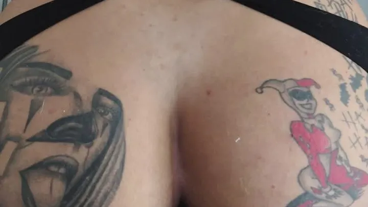 Latinamanyfetish - I sit on his lap with my ass so big farts so wet and vibrant these farts will make you cum a lot