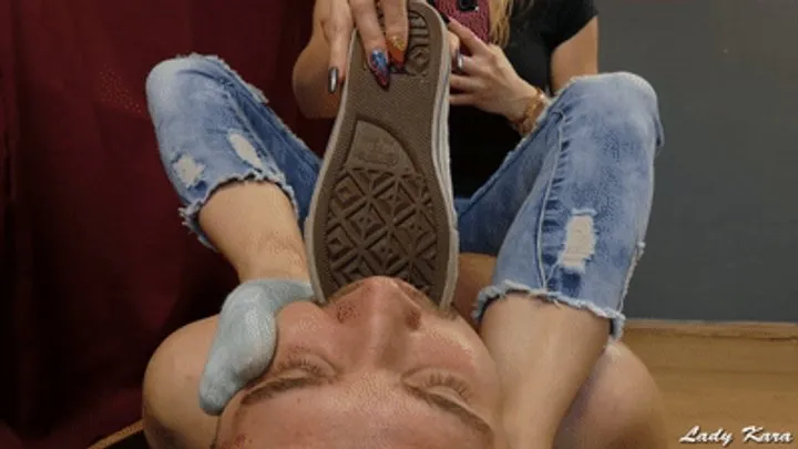 Lady Kara - Close View - Worship My Converse and My Socks - close view (720HD)