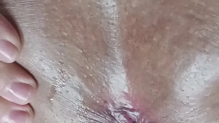 Latinamanyfetish - My ass lets out these awesome wet farts nasty farts from my big ass so wet farts