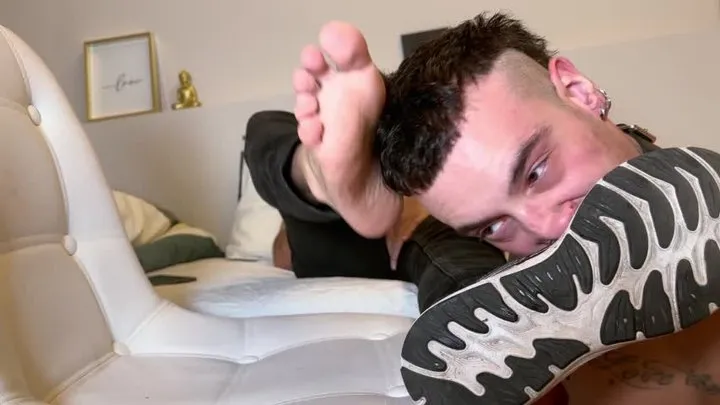 Mattew89 - Sweaty feet, slaps and spits for Mattew
