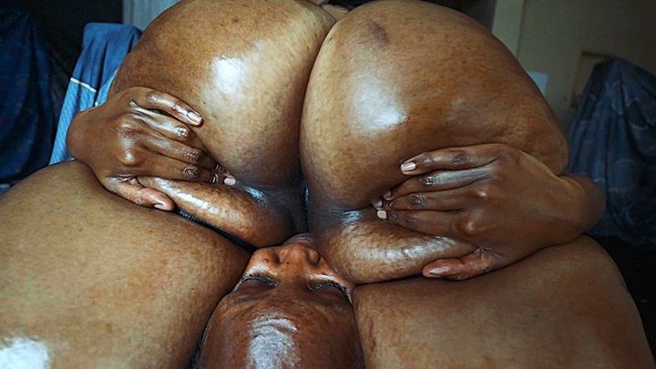 Thick Sistass - Hump & facefuck toy for big booty milf