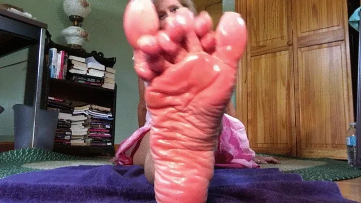 Aariels Fetish Clips - SUPER SLICK SOLES