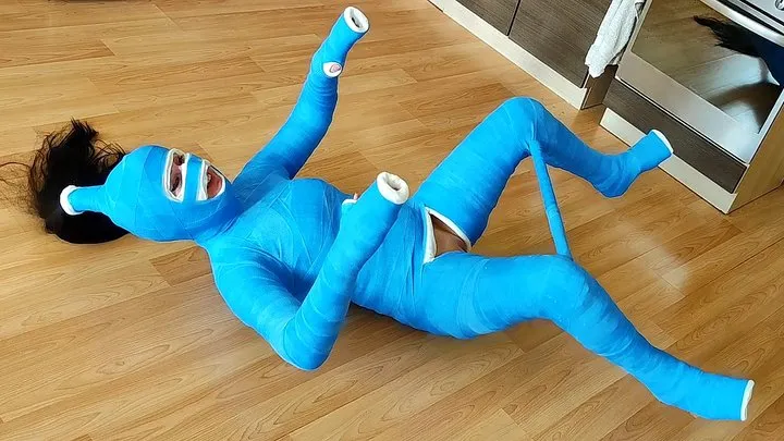 Seeyouinthesack - Full body cast, helpless doll