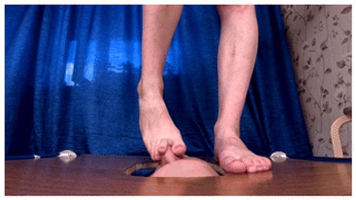 Furious Girls - Schoolgirl loves to crush floor-faces (part 6 of 10), flo727x 2160p