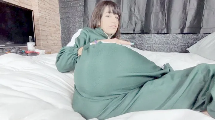 Fart In Brazil - BABE FARTING SENSUALLY FOR YOU - CLIP 2
