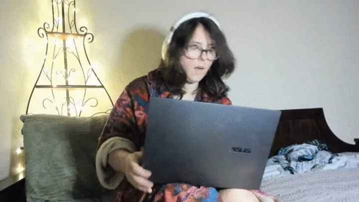 Hazel Sincaid - Fart Sniffer Pays My Rent
