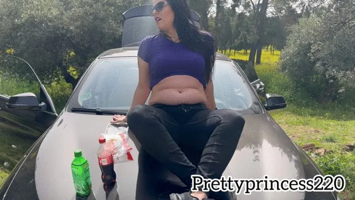 Prettyprincess2 And Ricardo73 - in public I get big burps and farts that smell bad