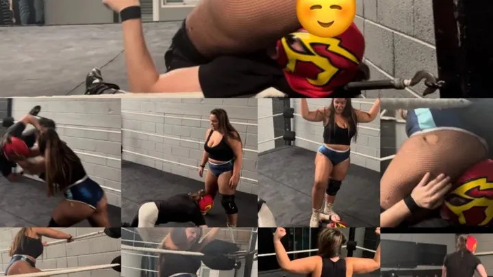 Nadia Sapphire - Face sitting , ball busting and power bombs (mixed wrestling)