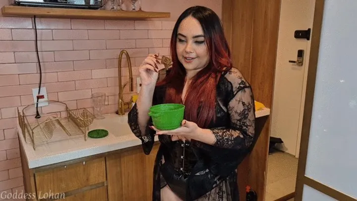 Mistress Lohan - Goddess Lohan - Submissive Couple Delighting and Feeding at My Feet - PT1