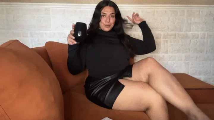 The Fart World - Carla Is Your Weird Date That Likes Her Own Farts!
